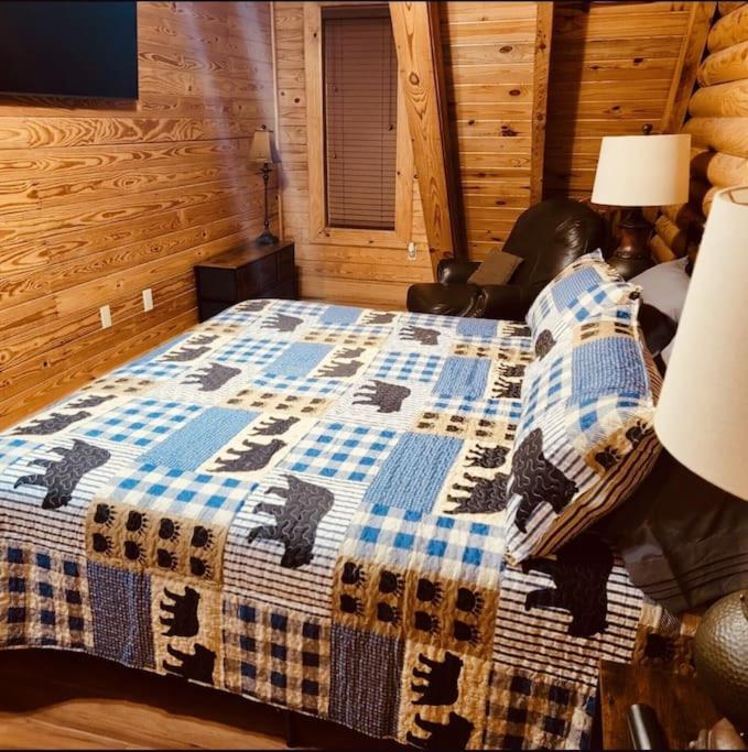 Rustic Black Bear Cabin Pigeon Forge Exterior foto